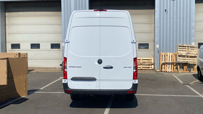 Mercedes-Benz Sprinter 315Cdi L3 Diesel Rwd 3.5t H2 Pro Van 9G-Tronic - Image 11